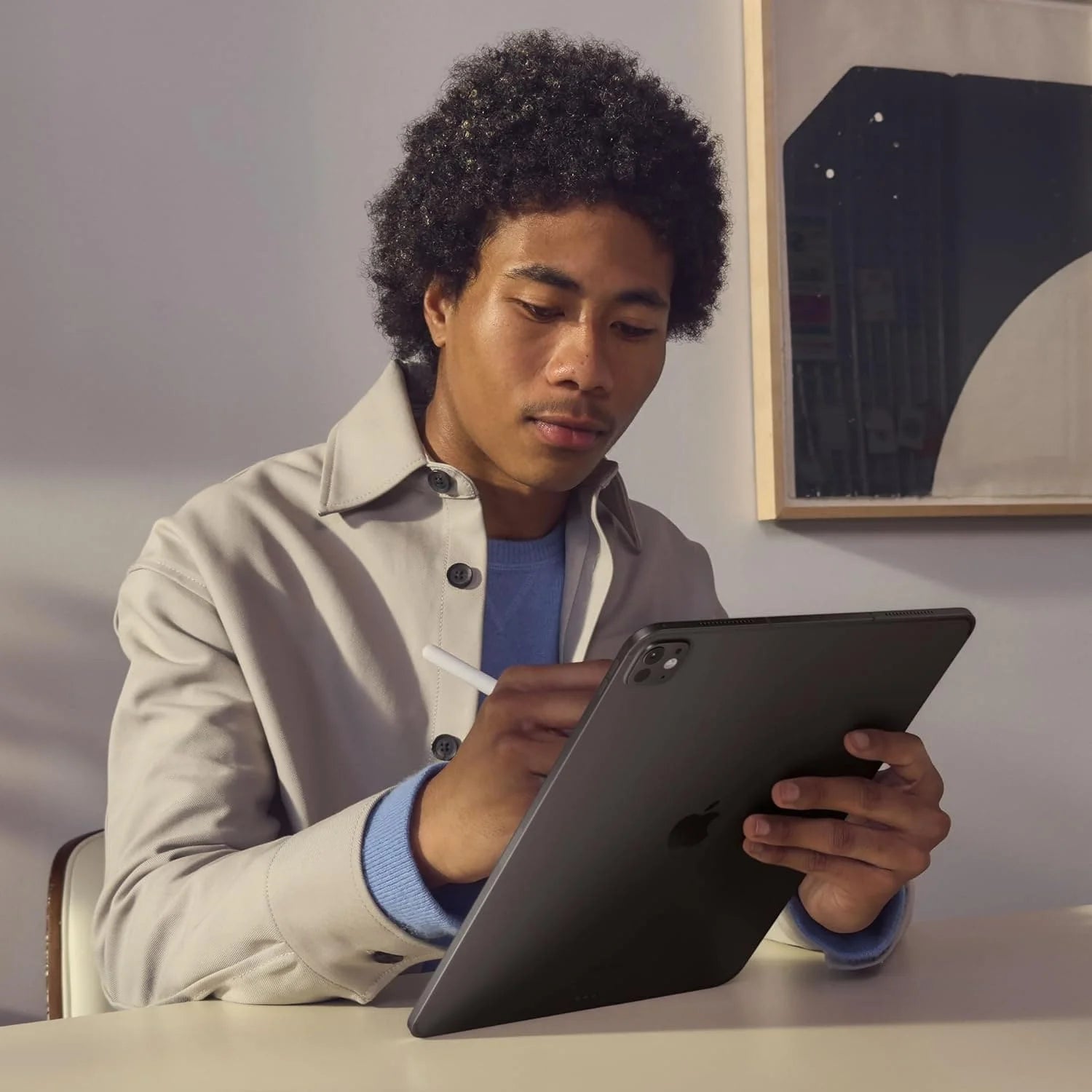 Apple iPad Pro 13-inch (M4) - Ultra Retina XDR Display, 2TB Storage, Wi-Fi & 5G Cellular - Space Black