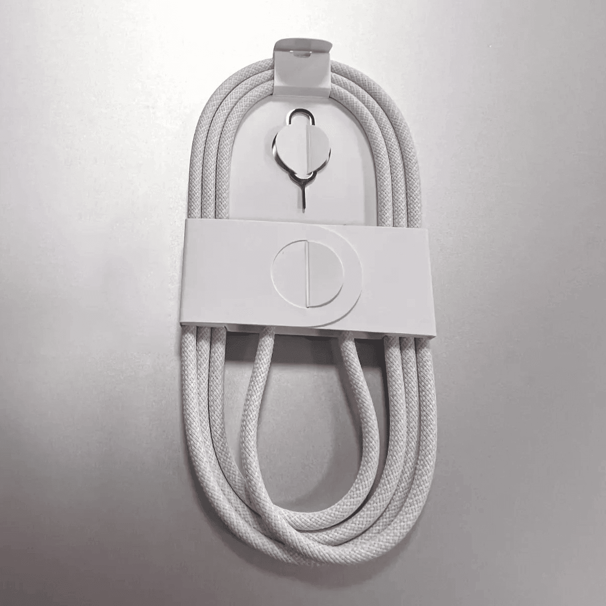 Genuine Apple USB - C to USB - C Fast Charging Cable – 1m (3ft) – OEM Type - C Data Sync Cord for iPhone 15/16 Pro, iPad, MacBook & More (White) - HTT Mobiles