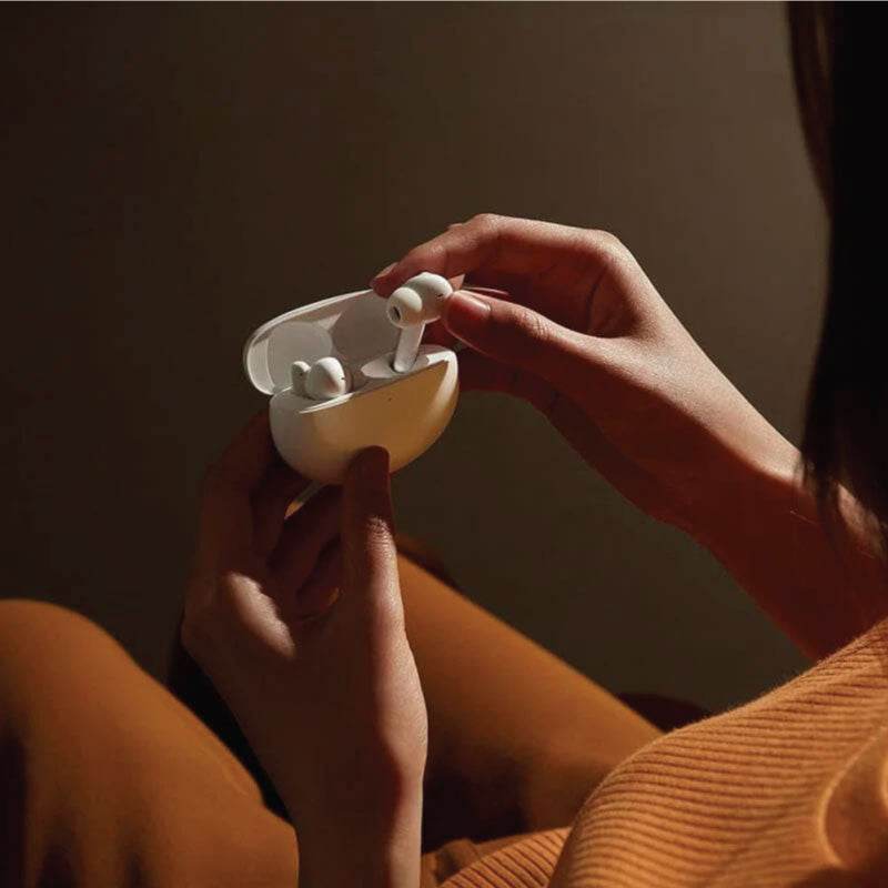 OPPO Enco Free2 True Wireless Noise Cancelling Earbuds – Hybrid ANC, Personalized Audio Tuning, Bluetooth 5.2, 30 - Hour Playtime (White) - HTT Mobiles